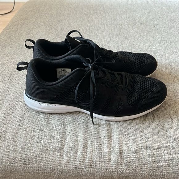 APL sneakers - Picture 2 of 4